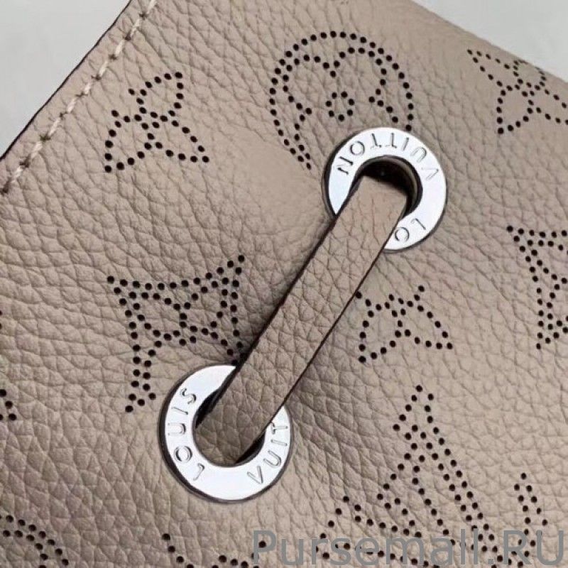 Bella Bag In Galet Mahina Leather M57201